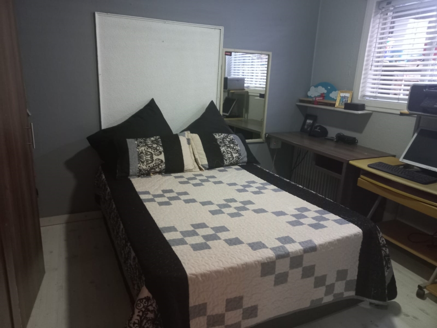 4 Bedroom Property for Sale in Woodlands Western Cape